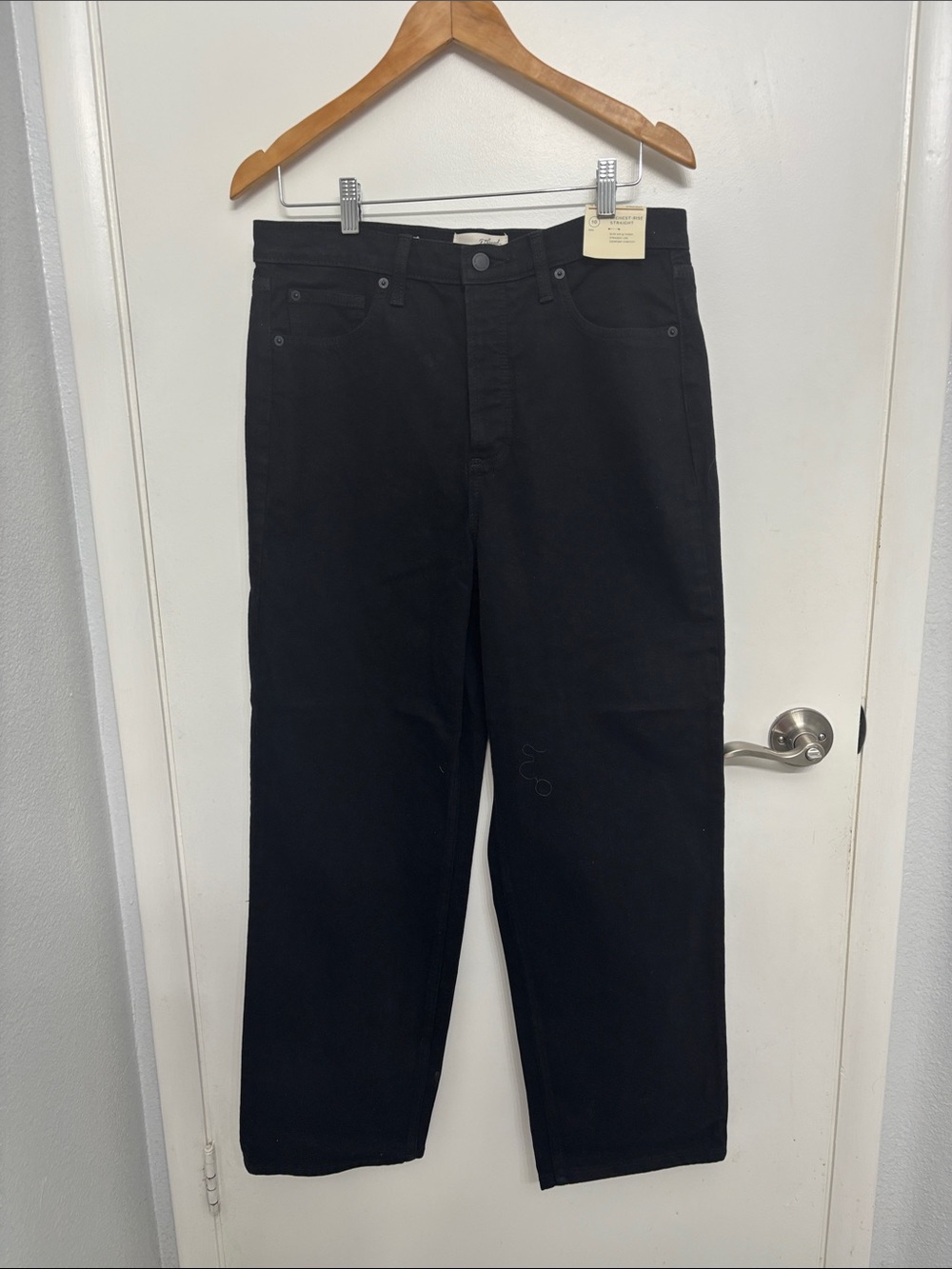Universal Thread Black Straight Leg High-Rise Jeans